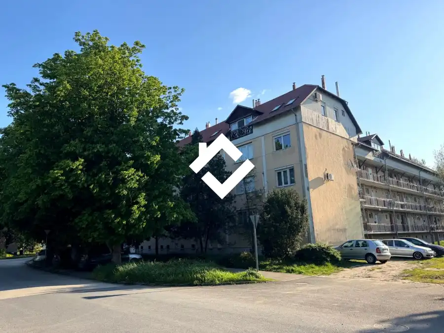 Albérlet, kiadó panellakás, Tata