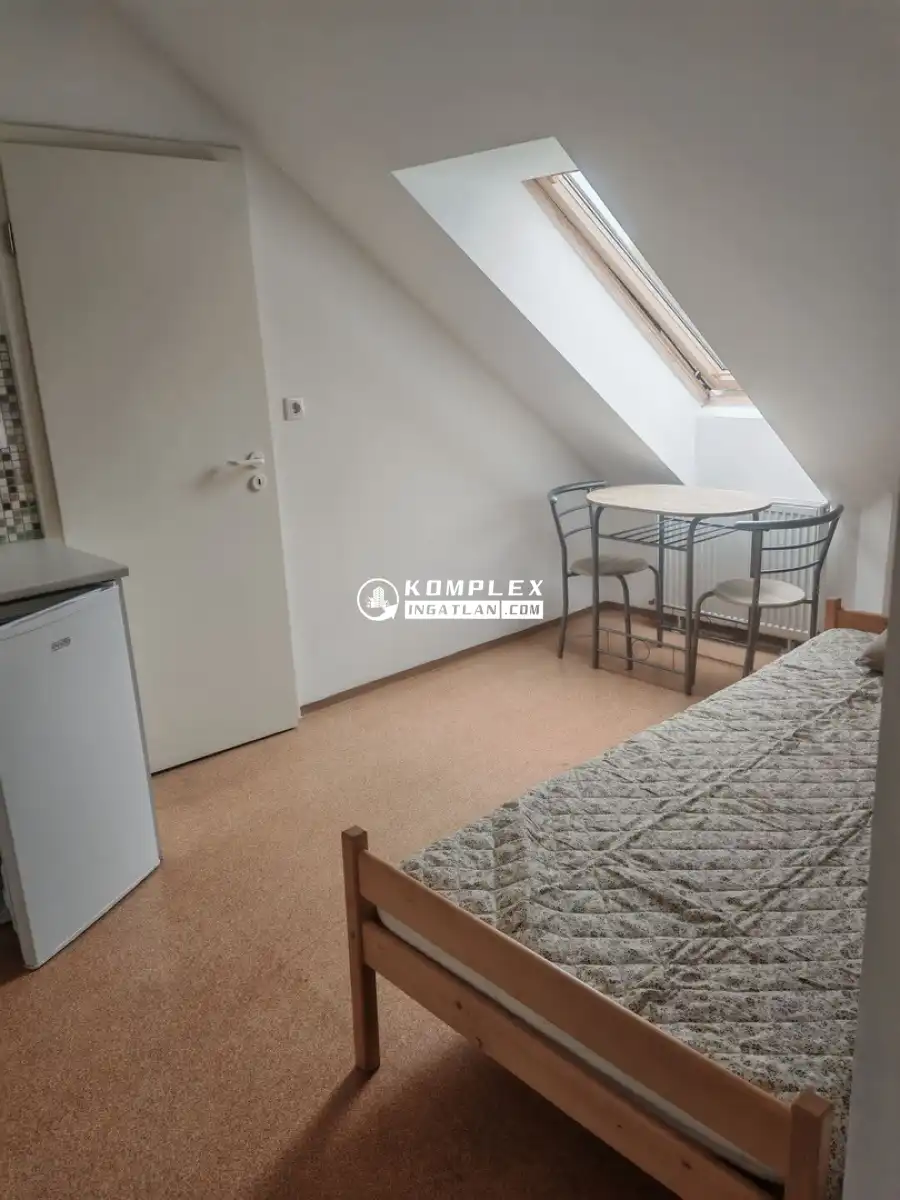 Albérlet, kiadó téglalakás, Győr