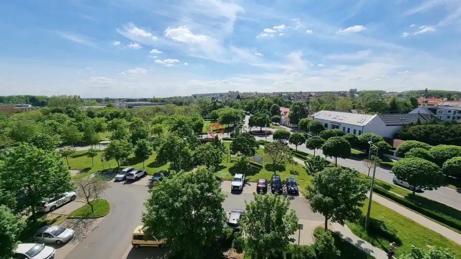 Albérlet, kiadó téglalakás, Paks