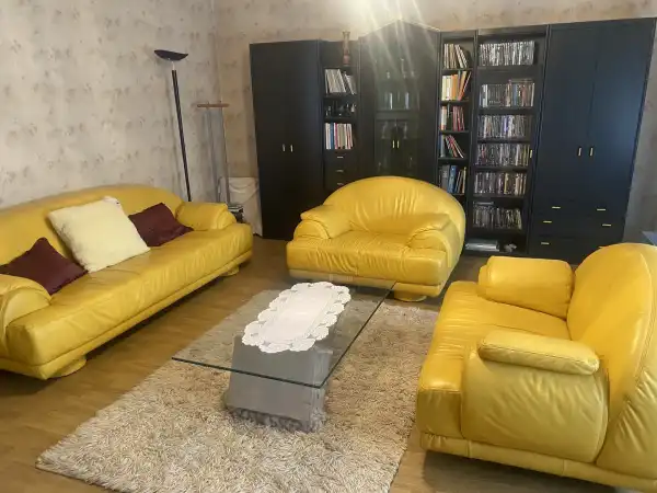 Eladó családi ház, Acsa 7 szoba 250 m² 49 M Ft