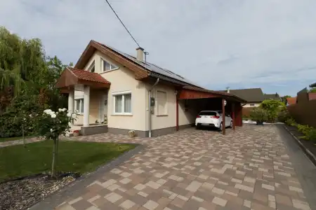 eladó családi ház, Albertirsa