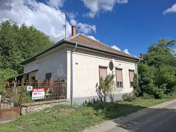 Eladó családi ház, Albertirsa 2 szoba 98 m² 38.5 M Ft Eladó családi ház, Albertirsa 2 szoba 98 m² 38.5 M Ft