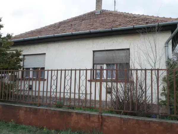 Eladó családi ház, Albertirsa 3 szoba 90 m² 49.9 M Ft