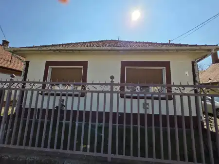 eladó családi ház, Albertirsa