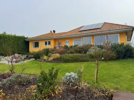 eladó családi ház, Áporka