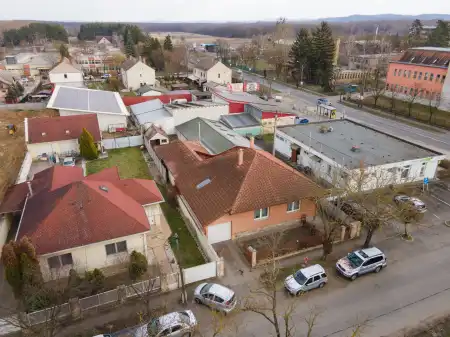 eladó családi ház, Balassagyarmat