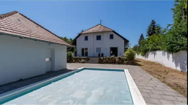 Eladó családi ház, Balatonboglár-Szőlőskislak 7 szoba 180 m² 141.09 M Ft