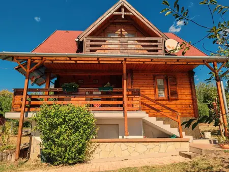 eladó családi ház, Balatonvilágos