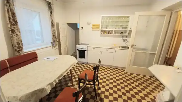 Eladó családi ház, Bokod 4 szoba 118 m² 55.7 M Ft