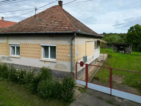 Eladó családi ház, Borsosberény 3+1 szoba 97 m² 27.9 M Ft Eladó családi ház, Borsosberény 3+1 szoba 97 m² 27.9 M Ft