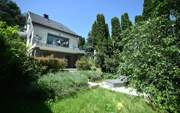 Eladó családi ház, Budapest, II. kerület 5 szoba 180 m² 255 M Ft
