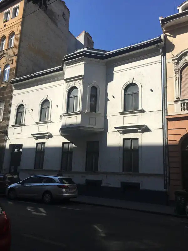 Eladó családi ház, Budapest, VI. kerület 20 szoba 1257 m² 668.5 M Ft