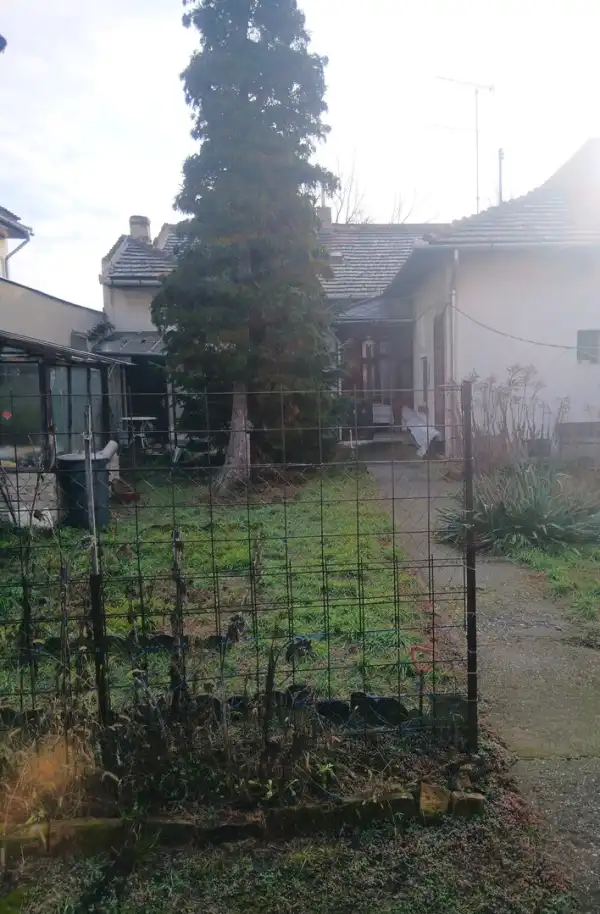 Eladó családi ház, Budapest, XV. kerület 2 szoba 67 m² 53.9 M Ft