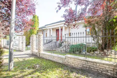 eladó családi ház, Budapest, XVII. kerület