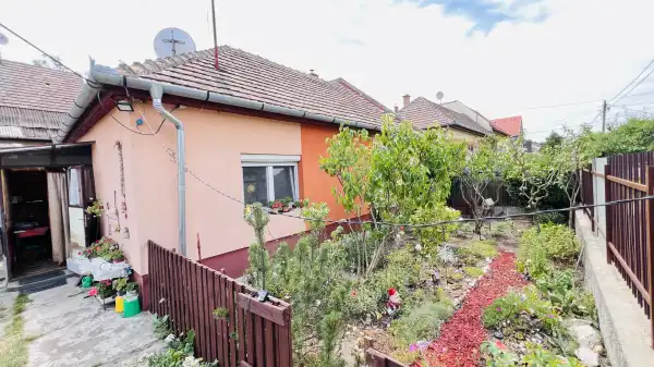 Eladó családi ház, Budapest, XX. kerület 2 szoba 75 m² 64.24 M Ft