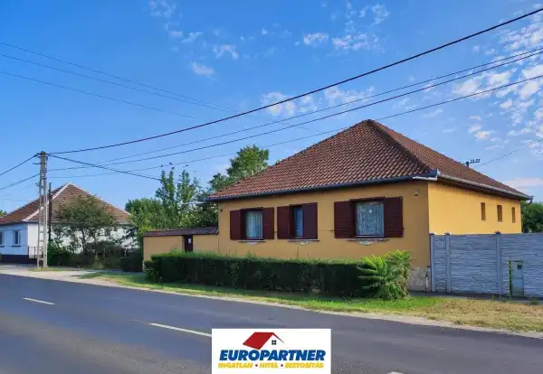 Eladó családi ház, Cegléd 4 szoba 114 m² 49.9 M Ft