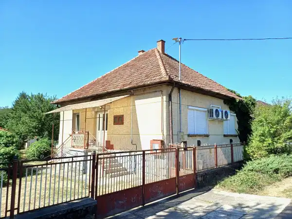Eladó családi ház, Cered 2 szoba 63 m² 26.9 M Ft