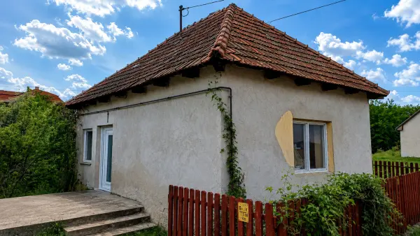 Eladó családi ház, Cered 1 szoba 31 m² 3.49 M Ft