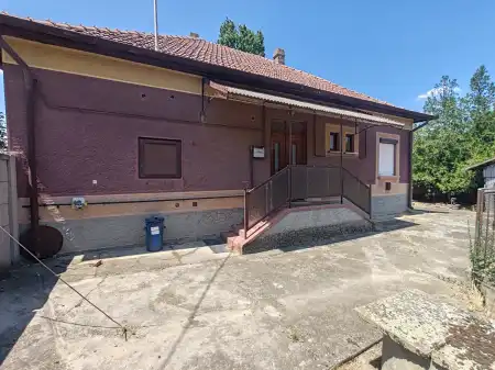eladó családi ház, Csanádapáca
