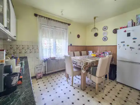 eladó családi ház, Csepreg