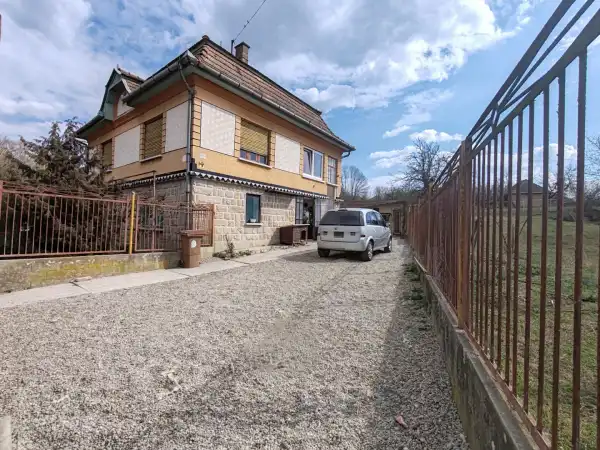 Eladó családi ház, Cserháthaláp 4 szoba 146 m² 17.5 M Ft