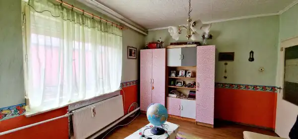 Eladó családi ház, Csörög 3 szoba 110 m² 58 M Ft