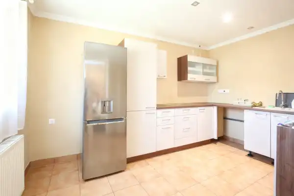 Eladó családi ház, Csörög 4 szoba 110 m² 74.99 M Ft