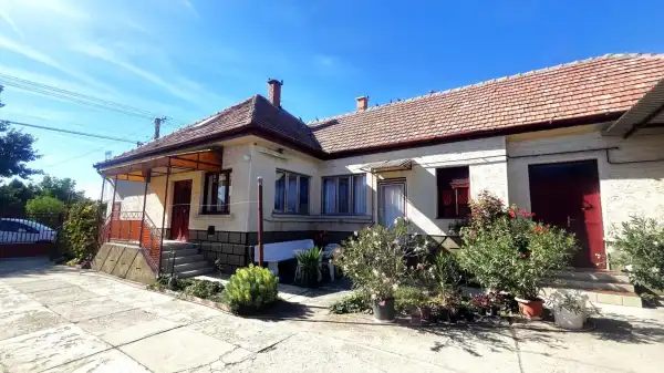 Eladó családi ház, Dabas 5 szoba 110 m² 67 M Ft