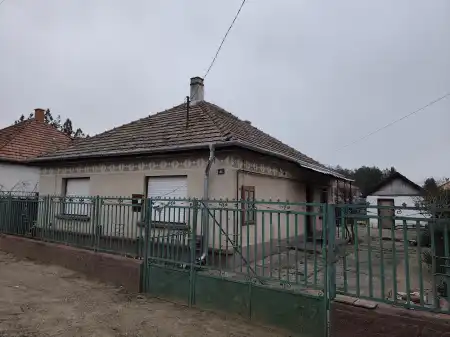 eladó családi ház, Dabas