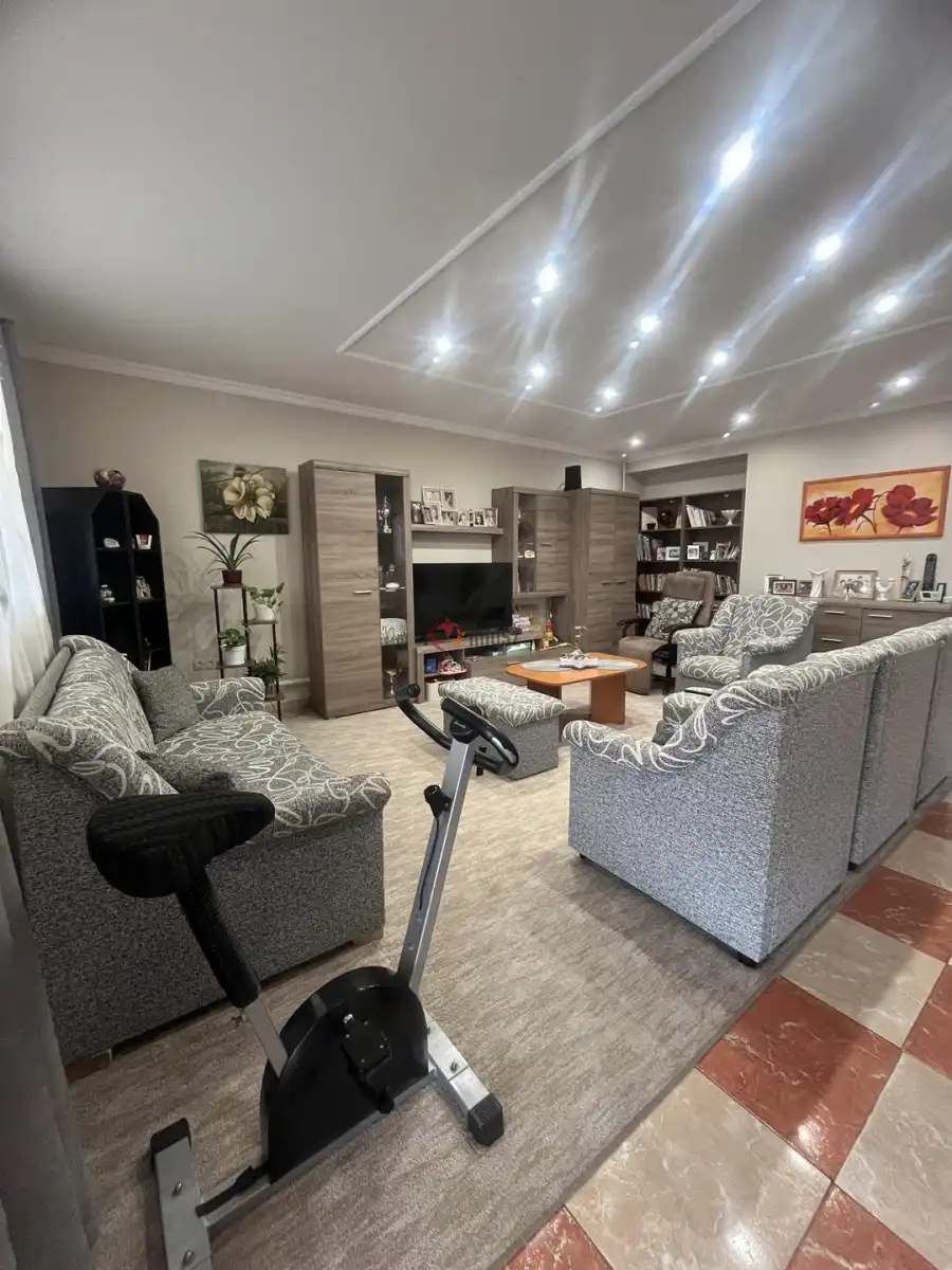 eladó családi ház, Debrecen