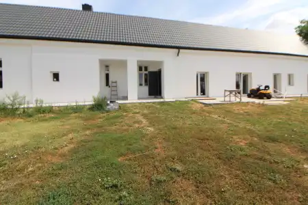 eladó családi ház, Dömsöd