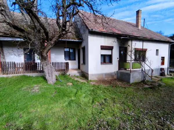 Eladó családi ház, Dunaszekcső 3 szoba 75 m² 12.9 M Ft