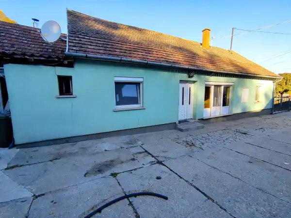 Eladó családi ház, Dunaszekcső 4 szoba 98 m² 16.5 M Ft