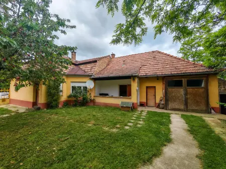 eladó családi ház, Dunaszentmiklós