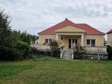 eladó családi ház, Eger
