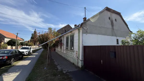 Eladó családi ház, Elek 4 szoba 140 m² 10 M Ft