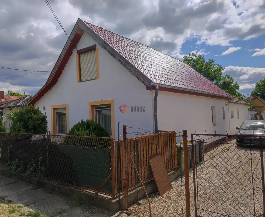 eladó családi ház, Érd