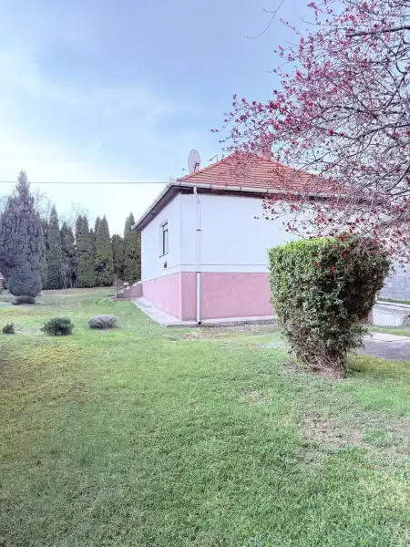 eladó családi ház, Érd