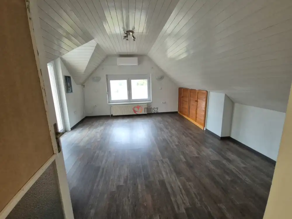 Pest megye - Erdőkertes