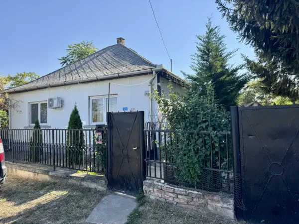Eladó családi ház, Erdőtelek 3+1 szoba 110 m² 16.5 M Ft