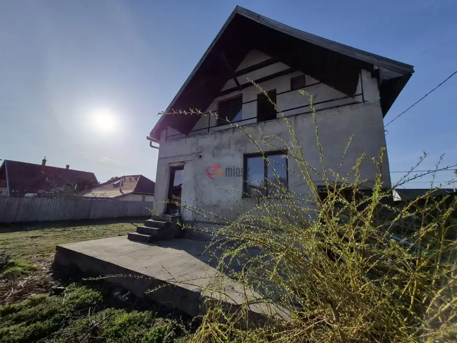 eladó családi ház, Felsőpakony