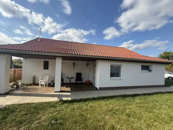 Eladó családi ház, Füzesgyarmat 2 szoba 54 m² 26 M Ft