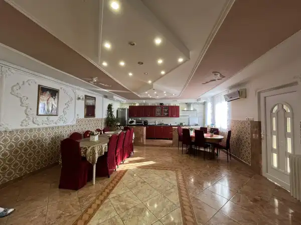Eladó családi ház, Gödöllő 7 szoba 90 M Ft