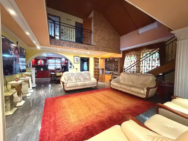 Eladó családi ház, Gödöllő 7 szoba 206 m² 195 M Ft