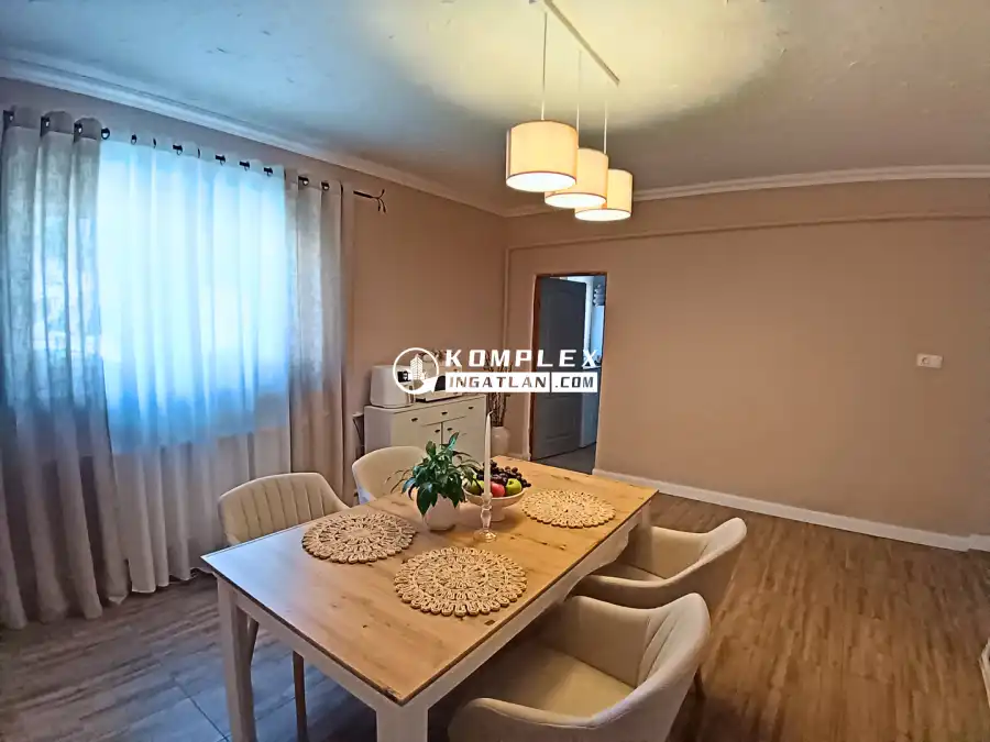 eladó családi ház, Győr