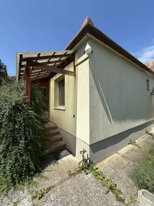 Eladó családi ház, Győrszentiván 3 szoba 82 m² 62 M Ft
