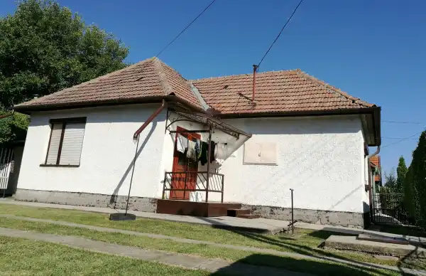 Eladó családi ház, Gyulavári 3 szoba 100 m² 16.8 M Ft