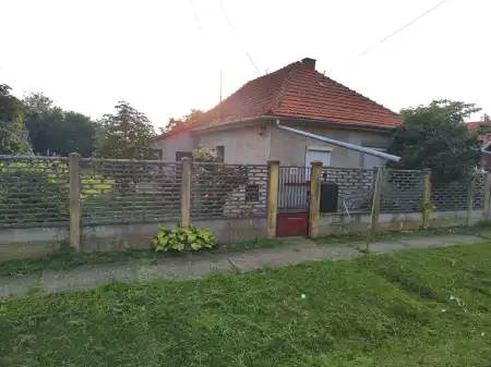 eladó családi ház, Gyulavári