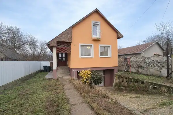 Eladó családi ház, Hajdúböszörmény-Bodaszőlő 1+2 szoba 50 m² 19.9 M Ft
