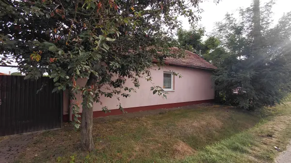 Eladó családi ház, Hajdúdorog 1 szoba 55 m² 24.5 M Ft